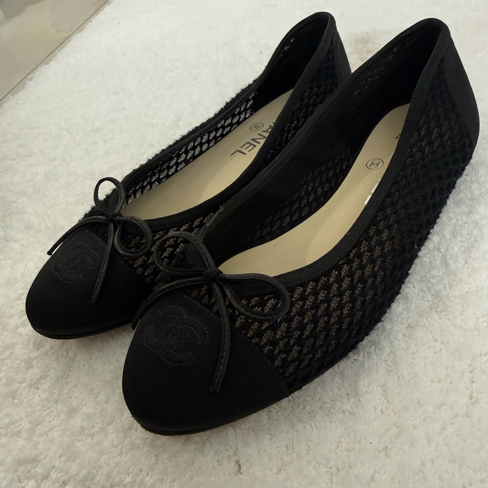 Chanel Black Ballerina Flats - Picture 7 of 8